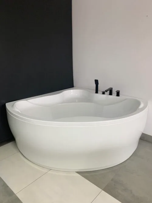 WANNA + 4-otworowa bateria nawannowa czarna wanna z bateria 4-otworową